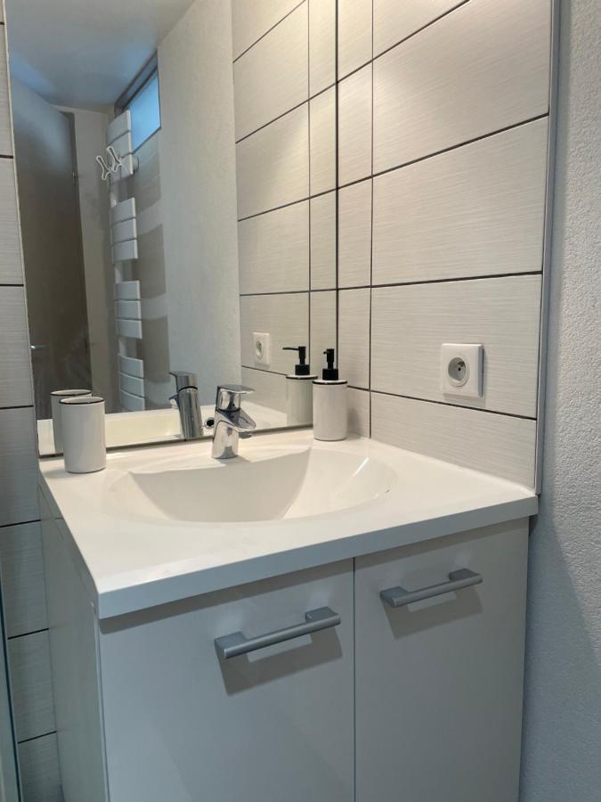 Studio Sous Les Toits Annecy Centre-Ville Экстерьер фото